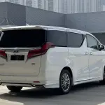 Toyota Alphard 2021 из Китая