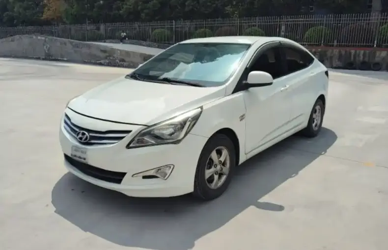 Hyundai Verna 2014 из Китая