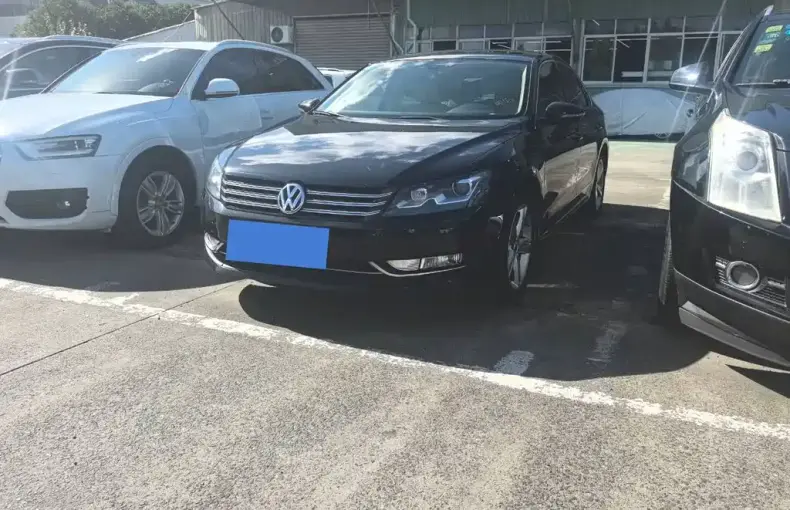 Volkswagen Passat 2011 из Китая