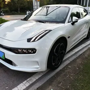 Zeekr 001 2025 из Китая