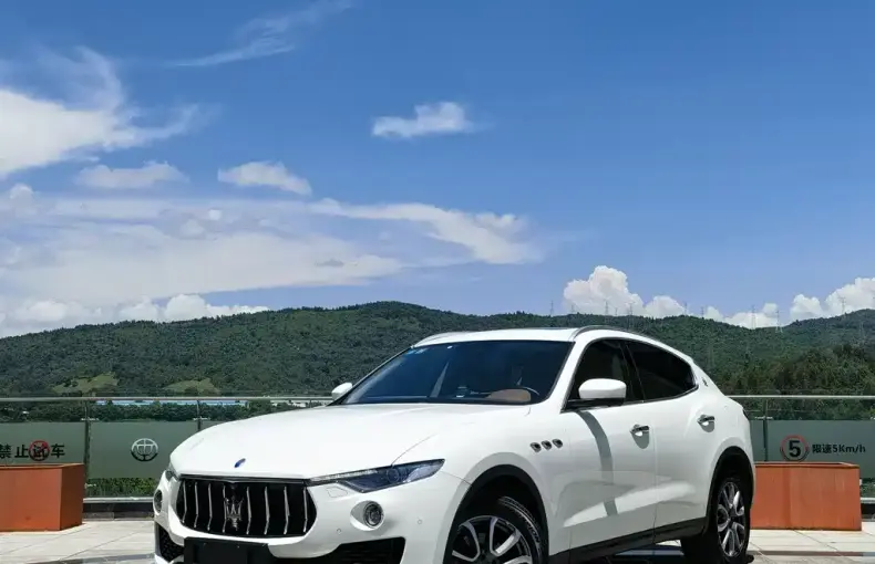 Maserati Levante 2016 из Китая