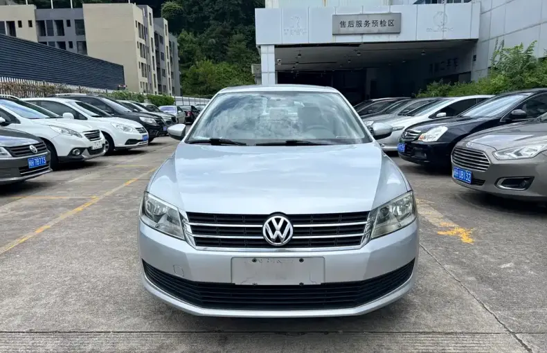 Volkswagen Lavida 2013 из Китая