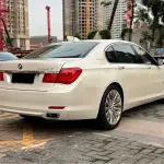 BMW 7 Series 2013 из Китая