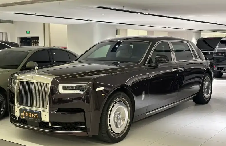 Rolls-Royce Phantom 2020 из Китая