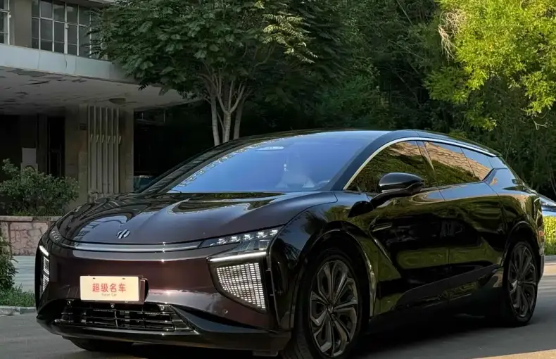 HiPhi HiPhi X 2022 из Китая