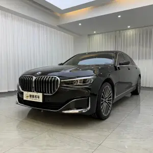 BMW 7 Series 2023 из Китая