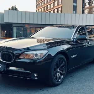 BMW 7 Series 2012 из Китая