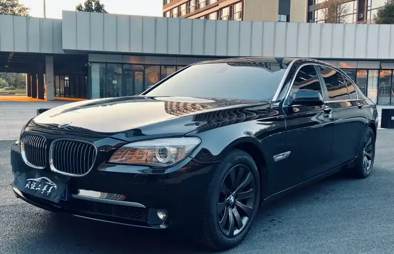 BMW 7 Series 2012 из Китая