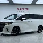 Toyota Alphard 2023 из Китая