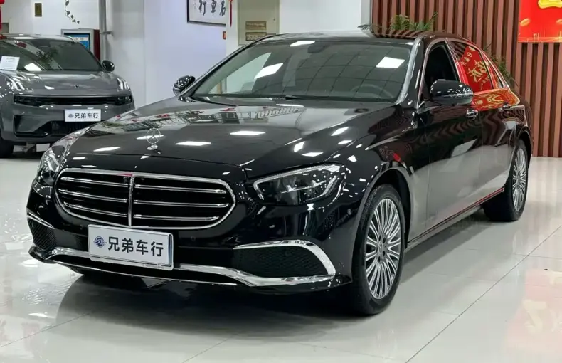 Mercedes-Benz E-Class 2023 из Китая