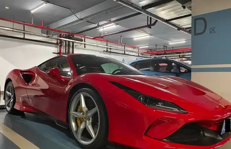 Ferrari F8 2022 из Китая