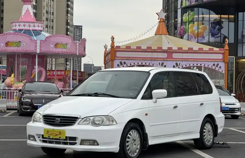 Honda Odyssey 2005 из Китая