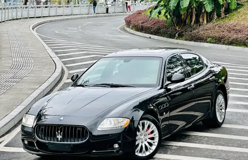 Maserati Quattroporte 2011 из Китая