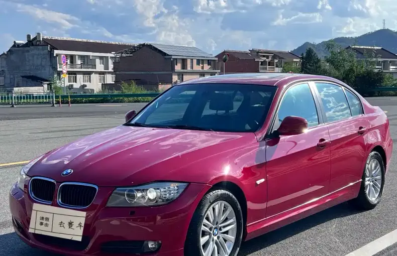 BMW 3 Series 2011 из Китая