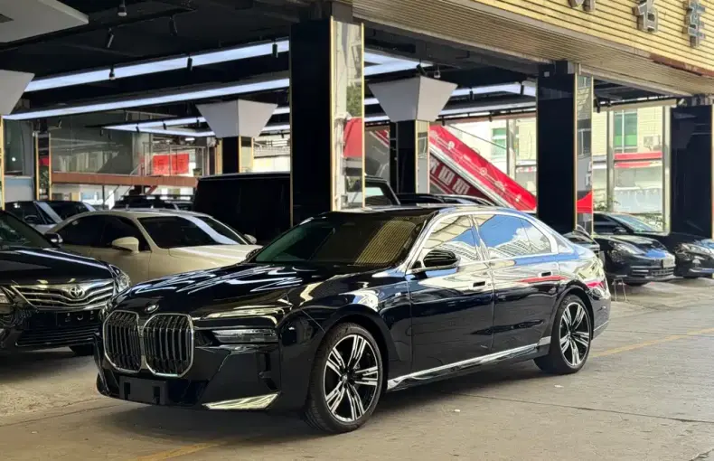 BMW 7 Series из Китая