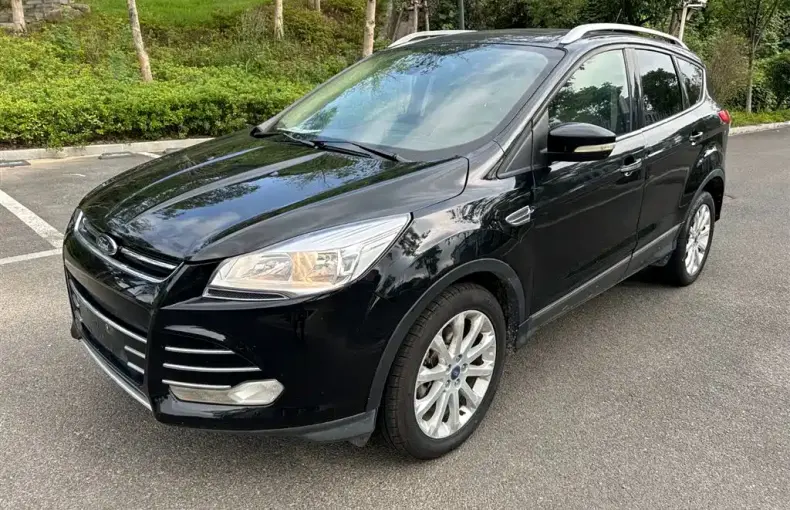 Ford Kuga 2013 из Китая