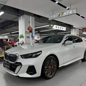 BMW 5 Series 2025 из Китая
