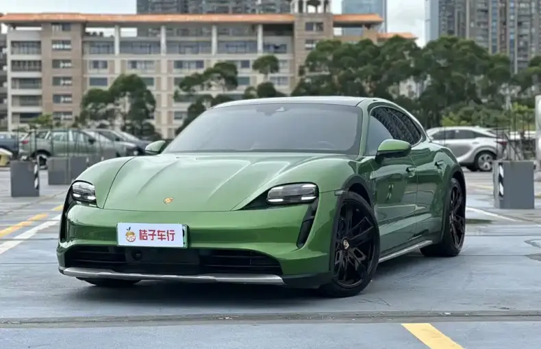 Porsche Taycan 2023 из Китая