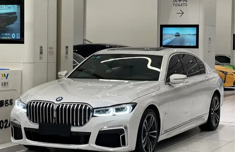 BMW 7 Series 2020 из Китая
