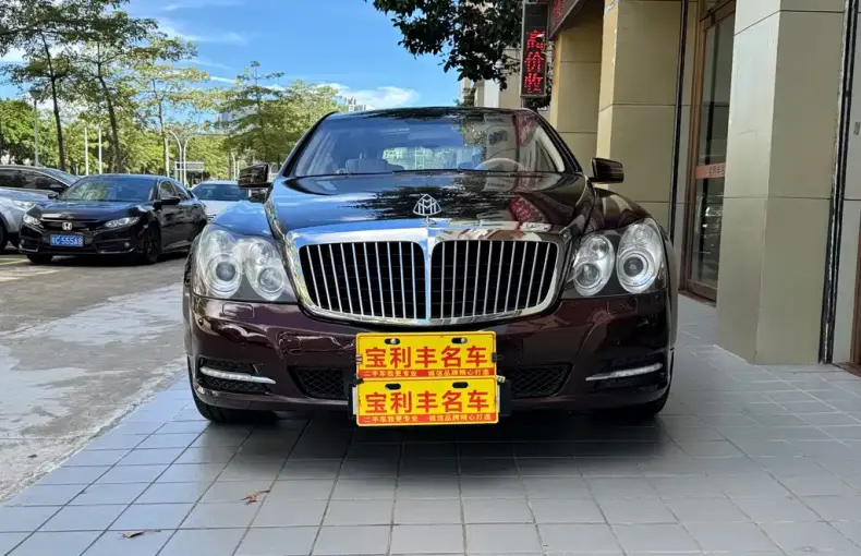 Maybach Maybach 2012 из Китая