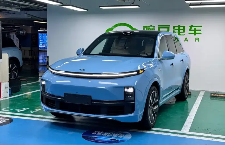 Li Auto Li L8 2024 из Китая