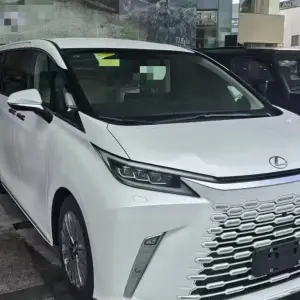 Lexus LM из Китая