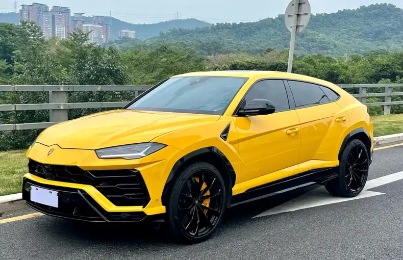 Lamborghini Urus 2021 из Китая