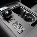 Land Rover Discovery 2023 360 л.с. из Китая