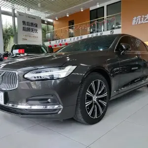 Volvo S90 2021 250 л.с. — лот 56815107 из Китая