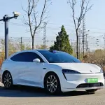 智界 Zhijie R7 2025 из Китая