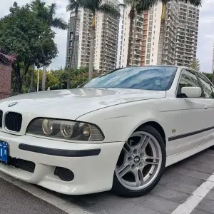 BMW 5 Series (Import) 2001 из Китая