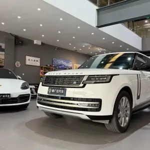 Land Rover Range Rover 2024 400 л.с. 400 л.с. из Китая