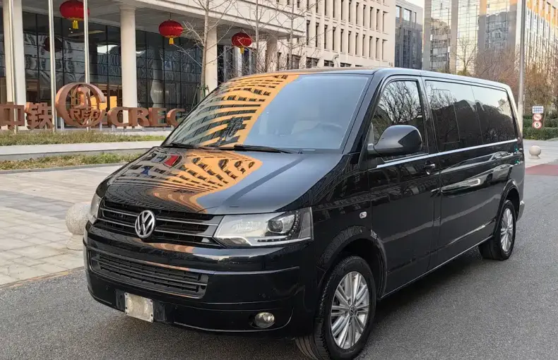 Volkswagen Caravelle 2016 из Китая