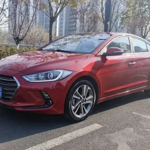 Hyundai Elantra 2018 130 л.с. из Китая
