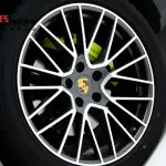 Porsche Cayenne Hybrid 2020 из Китая