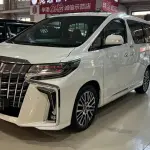 Toyota Alphard 2016 из Китая