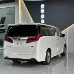 Toyota Alphard 2022 из Китая