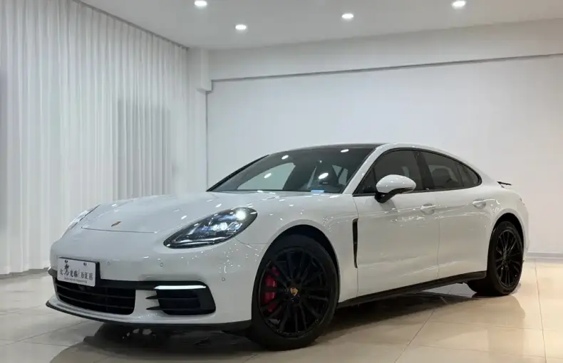 Porsche Panamera 2018 из Китая