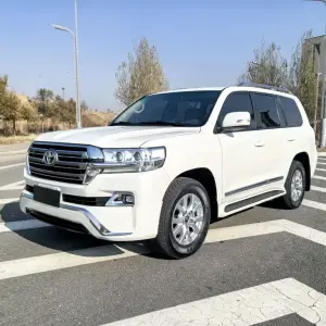 Toyota Land Cruiser 2019 лот 56653018 из Китая