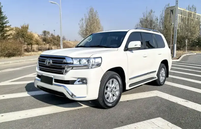 Toyota Land Cruiser 2019 из Китая