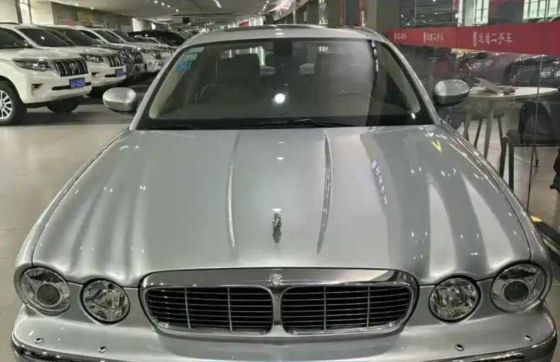 Jaguar XJ 2007 из Китая