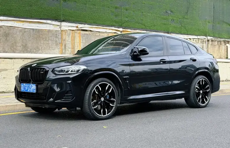 BMW X4 M40i 2023 из Китая