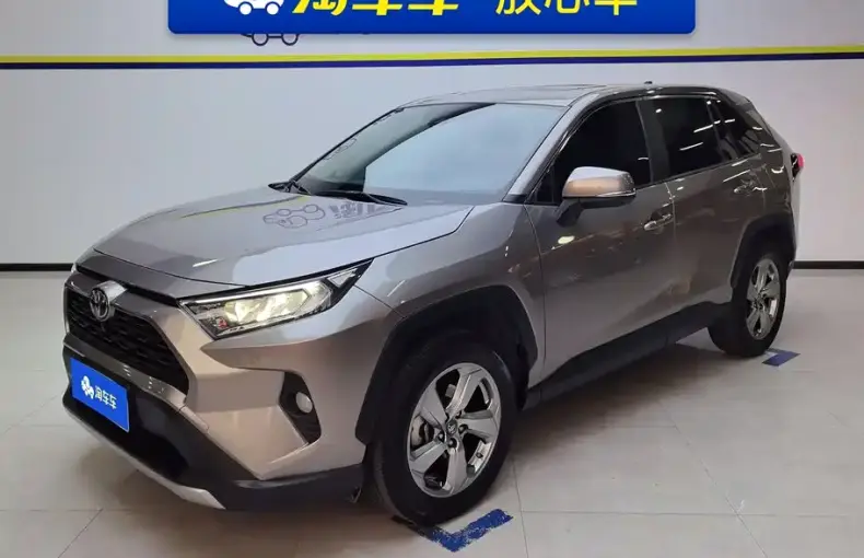 Toyota RAV4 2021 из Китая