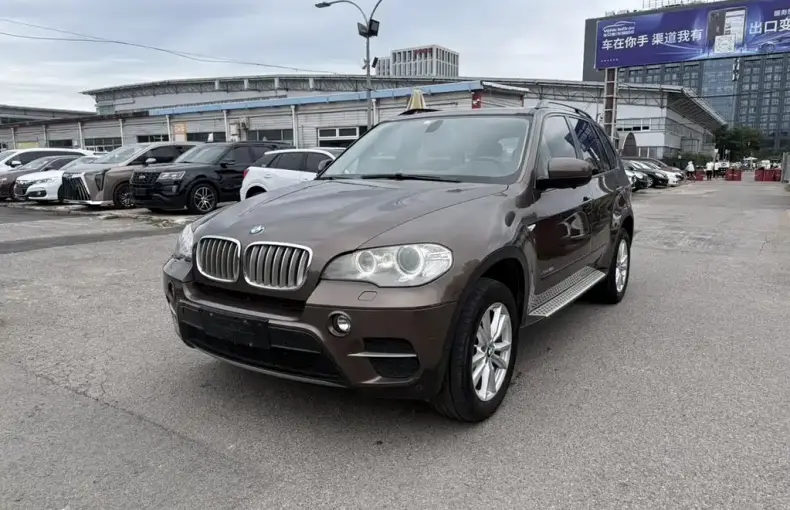 BMW X5 (Import) 2013 из Китая