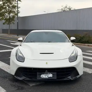 Ferrari F12berlinetta 2014 из Китая