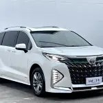 Toyota Sienna 2025 из Китая