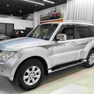 Mitsubishi Pajero (Import) 2012 из Китая