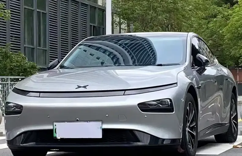 XPeng P7 2022 из Китая