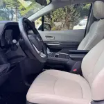Toyota Sienna 2023 246 л.с. из Китая