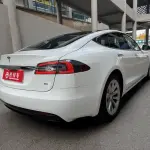 Tesla Model S 2016 лот 56948353 из Китая